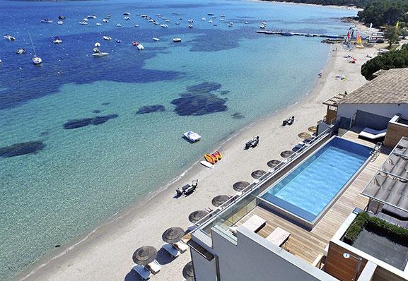 Hotel plage avec piscine chauffée Sud Corse