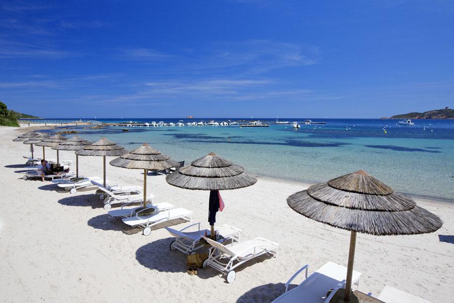 Hotel plage avec piscine chauffée Sud Corse