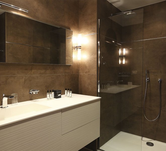 Luxury room bathroom Porto-Vecchio hotel