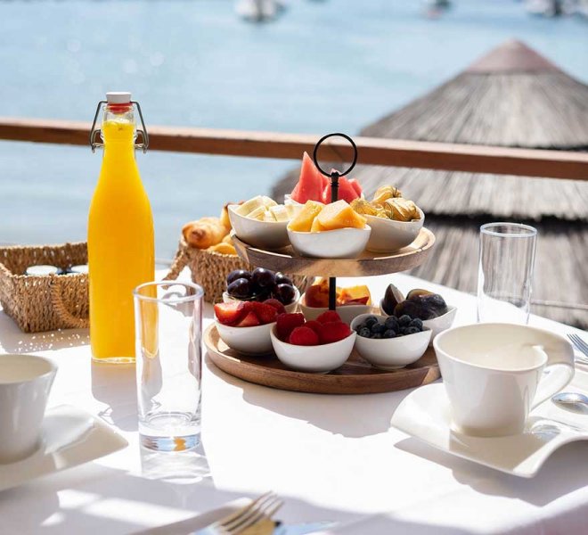 petit déjeuner avec vue sur la mer