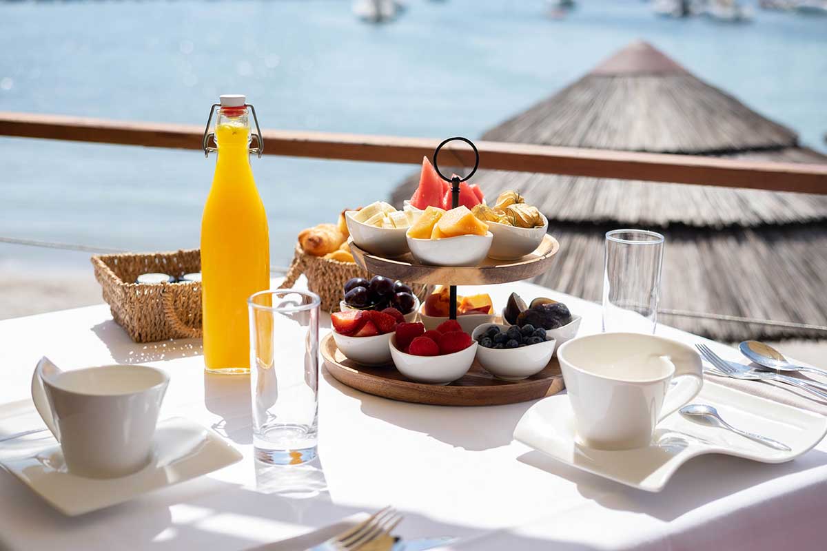 petit déjeuner avec vue sur la mer